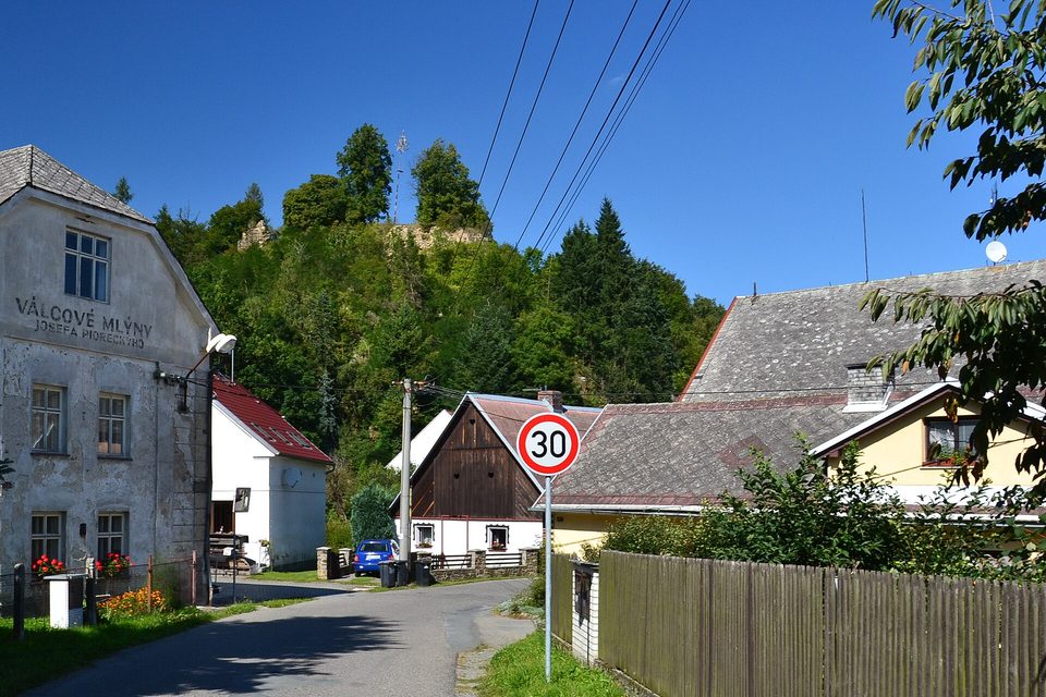 Dolní Bělá Castle