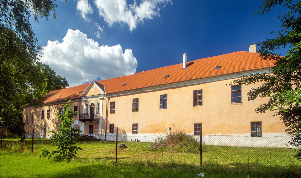 Měšice Chateau