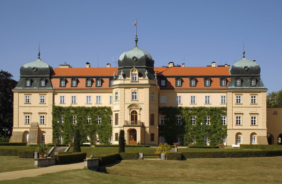 Lány Chateau