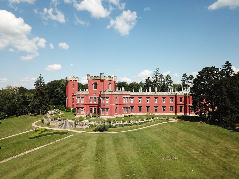 Hrádek u Nechanic Chateau